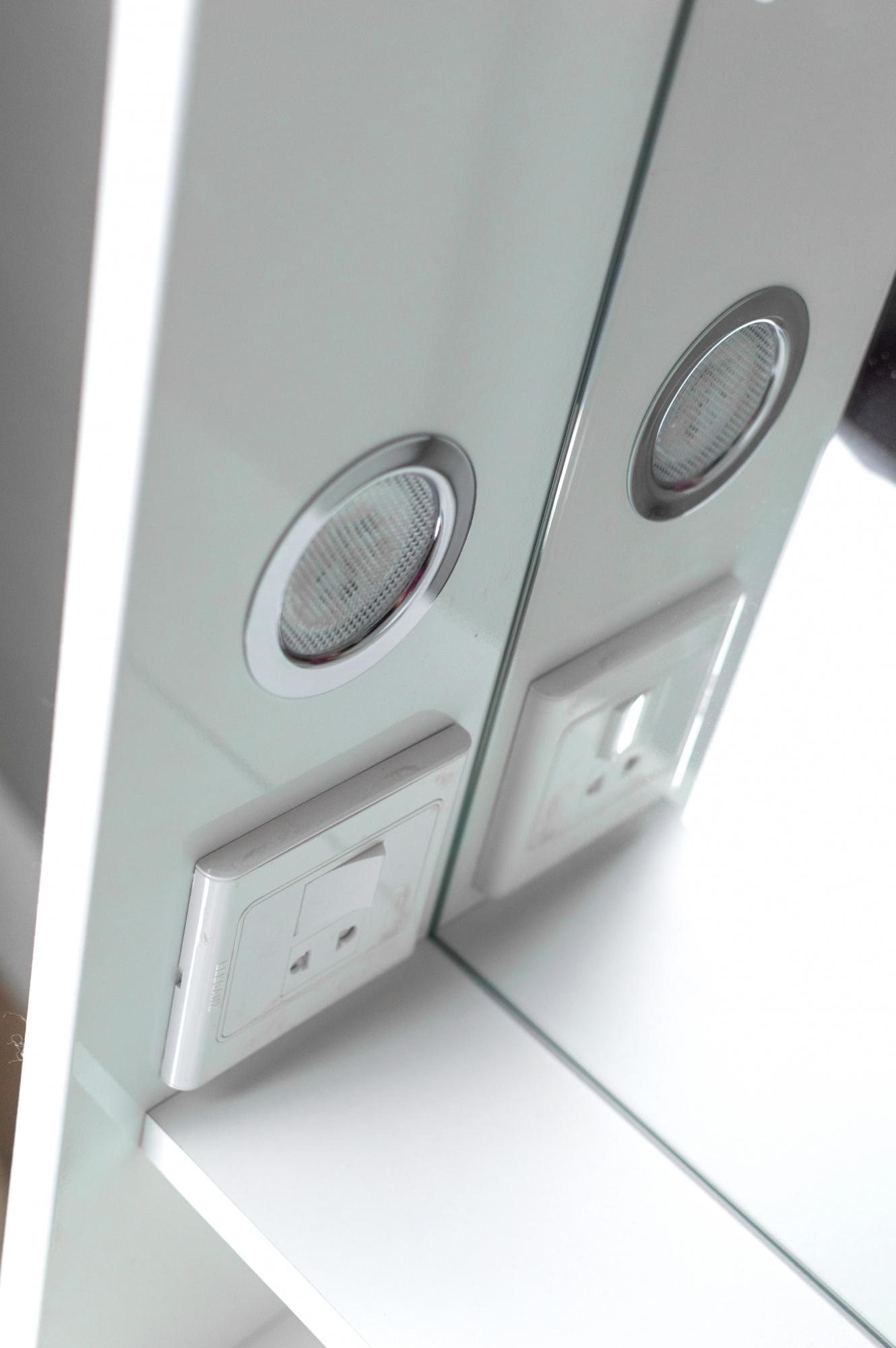 Зеркало 55 Селена(Лана) СВ Белый глянец m v